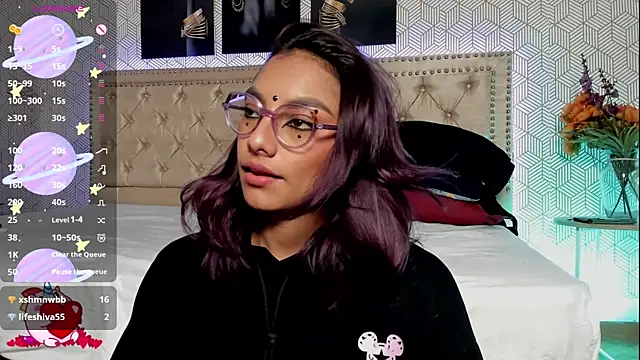 ValeAlvarez  online show from April 13, 6:52 pm