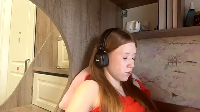 KiraNice1 online show from April 13, 10:49 am