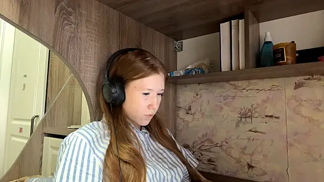 KiraNice1 online show from April 11, 10:30 am