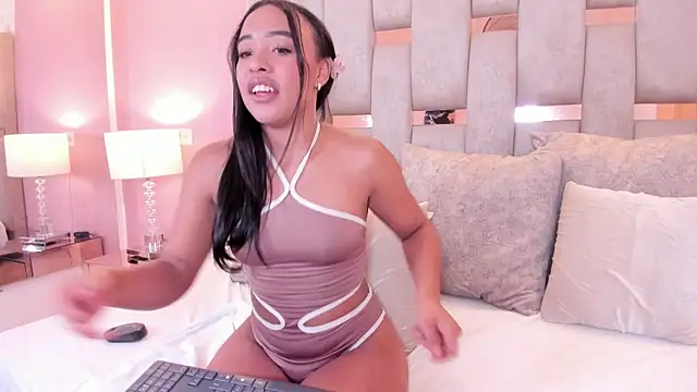 isa blair online show from April 7, 10:12 pm