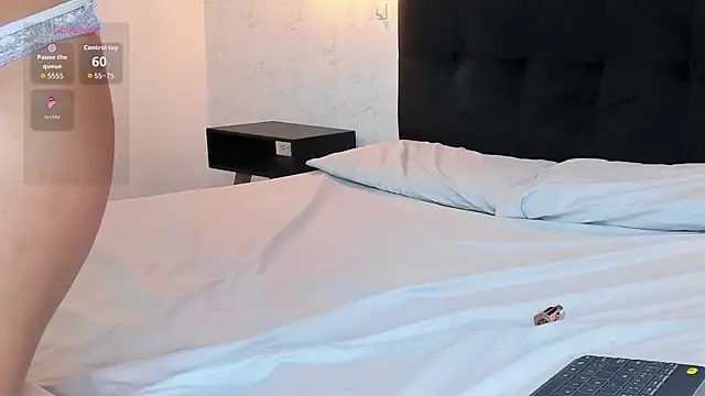 TamaraVoss online show from April 10, 11:49 am