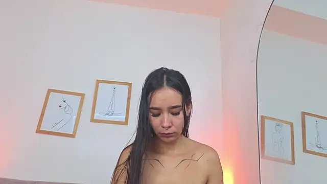 CharlotteCopper  online show from April 13, 11:11 am