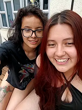 coffeeandbread online show from April 15, 7:58 pm