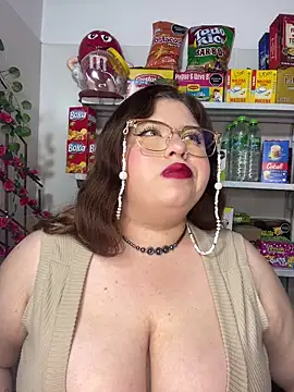 kitty  pinnk online show from May 31, 7:37 pm