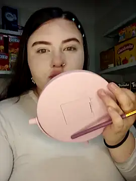 kitty  pinnk online show from March 30, 9:14 pm