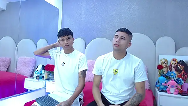 party duo playboy online show from April 6, 4:01 am