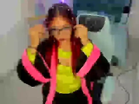 Sara Red X online show from April 14, 3:17 am