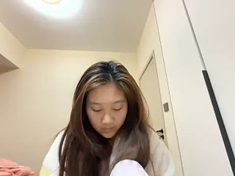 tutu512 online show from April 5, 1:21 pm