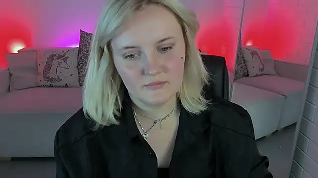 KathyBriggs online show from April 13, 8:04 am