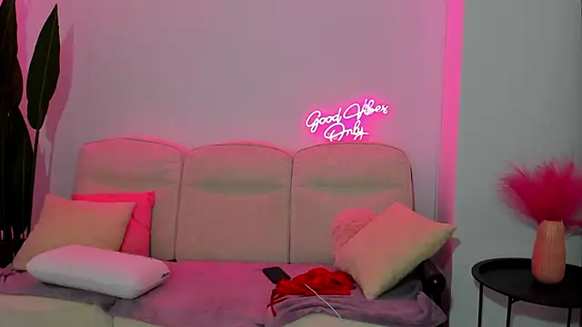 Cassy-Foxy online show from April 1, 1:41 pm