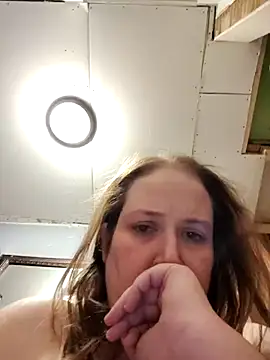 023thickandjuicy07 online show from April 12, 2:25 am