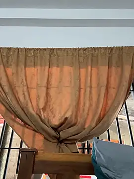 celes tebb online show from March 25, 7:39 pm