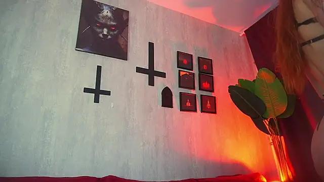 ur favsuccubus online show from June 12, 1:52 pm