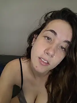 AlissonDavenport online show from April 9, 2:25 am