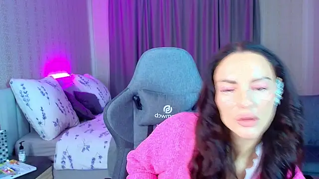 MalenaBelucci  online show from April 6, 1:23 pm