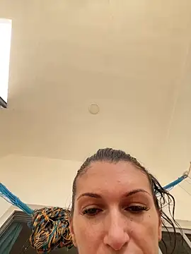 kimberlysnow11 online show from April 9, 8:47 pm