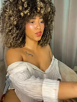 Kendra curly online show from June 13, 1:03 am