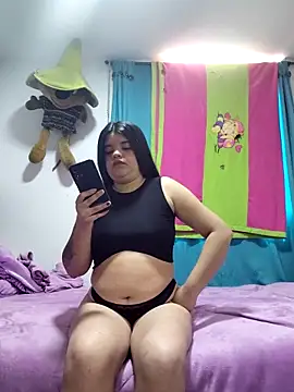 Madelaine MD online show from April 7, 4:20 pm