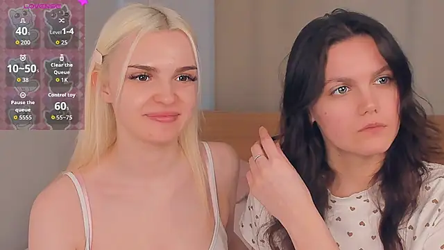 JuliannPaysour online show from April 16, 7:41 am