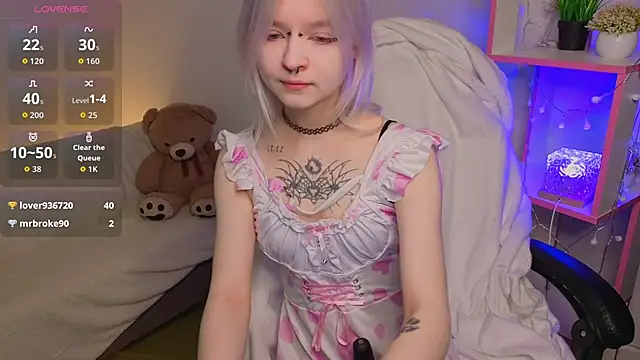 Mary Wester online show from April 9, 1:08 am