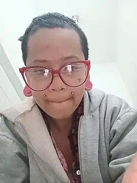 xblackstarX1 online show from April 6, 3:02 pm