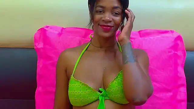 SweetSinAura online show from April 7, 6:10 pm