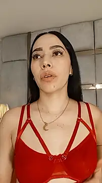 AmbarJenssen online show from April 13, 1:45 pm