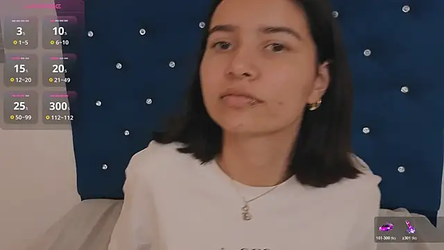 Morgansmithx online show from April 12, 3:37 pm