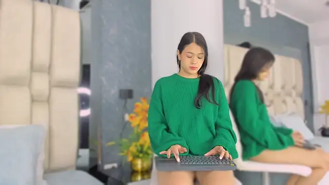 Megan Danbury online show from April 1, 12:06 pm