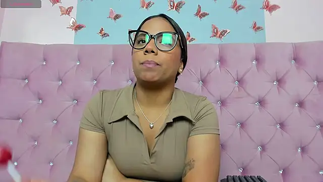 ZaraBlazze  online show from April 13, 12:17 pm