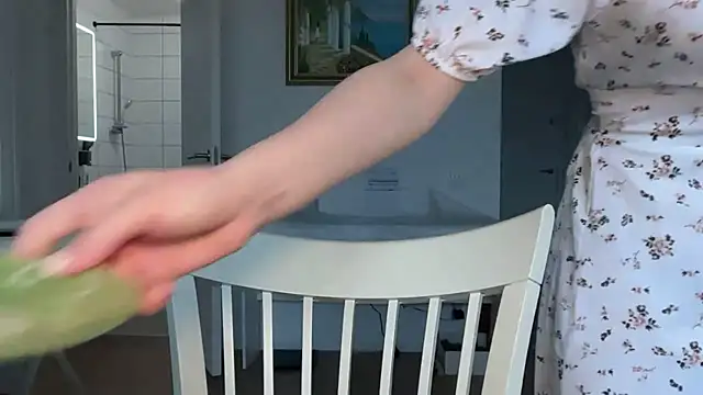 Amy Bronson online show from April 10, 12:22 pm