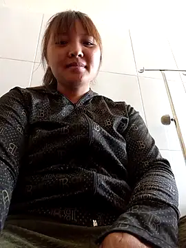 Emm-a- online show from April 8, 3:19 am