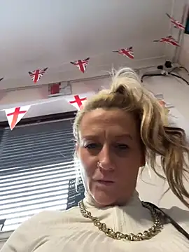 GG-Beautiful-Nightmare online show from April 11, 4:10 pm