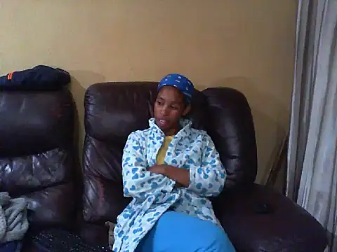 Queen-minaji online show from April 22, 7:22 pm