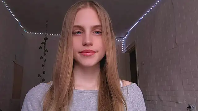 EveCoutch online show from April 15, 12:17 pm