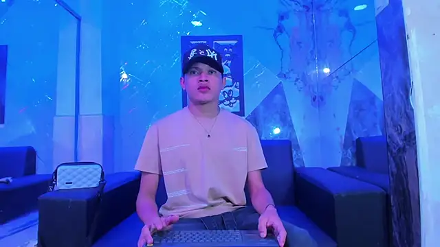 Robert smith26 online show from April 17, 12:29 pm