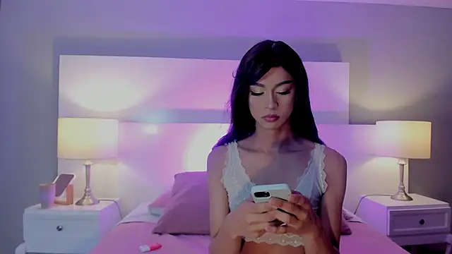 Miss sunshinee online show from April 19, 5:29 am