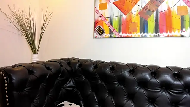 Ally Bu online show from April 11, 8:12 pm