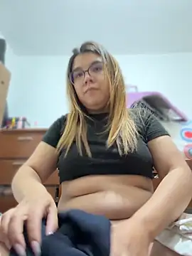 spicymichelle online show from April 13, 4:14 am