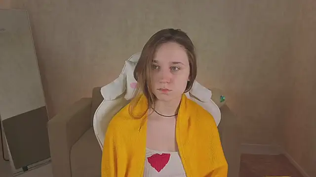 SweetieBlush online show from April 16, 2:34 am