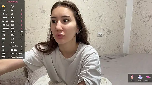 NamiLoon online show from April 13, 2:02 am