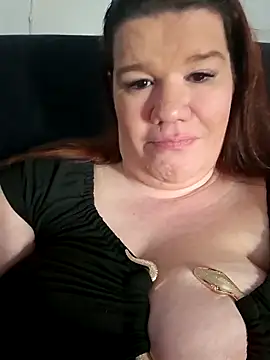 curvystachel42 online show from April 3, 2:37 pm