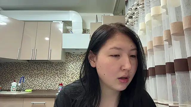 Ameliya kim online show from April 5, 9:25 pm