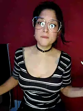 Steffanny2026 online show from April 11, 10:35 pm