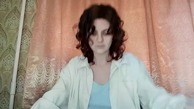 ShirleyNibbs online show from April 7, 2:30 pm