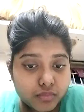 dreamdollx online show from April 5, 8:30 pm