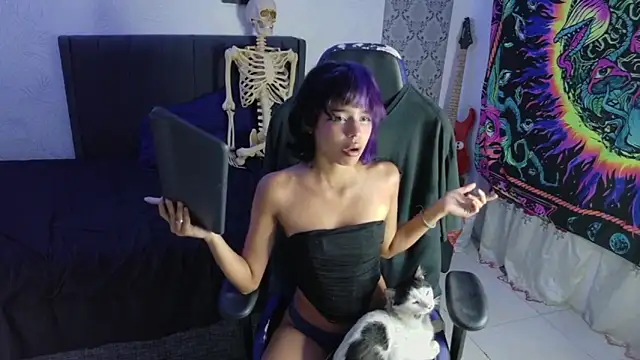 Liza love6 online show from April 15, 12:00 am