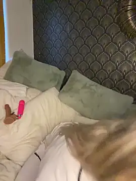 MazyBlue online show from April 14, 6:19 pm