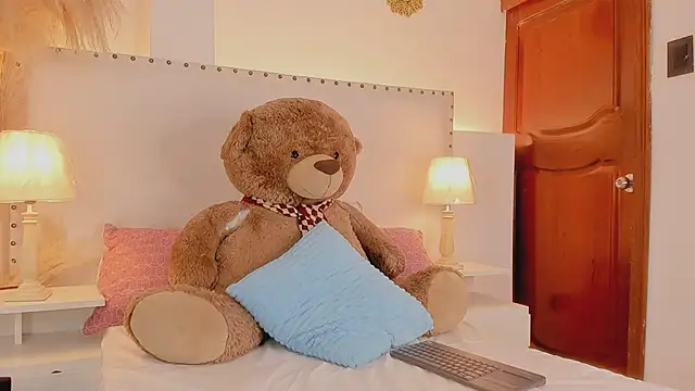 madisson  Stone online show from June 1, 11:38 pm