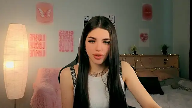 molly rettyy online show from April 7, 4:14 am